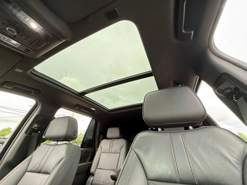 Used 2023 Chevrolet Tahoe RST w/ Luxury Package AWD/4WD image 11