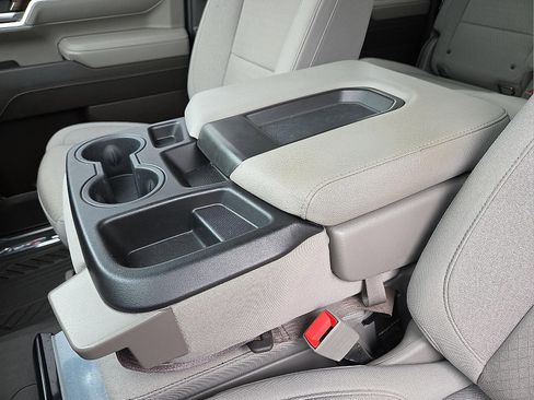 Used 2024 Chevrolet Silverado 2500 LT image 25