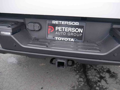 Used 2022 Toyota Tundra Limited image 9