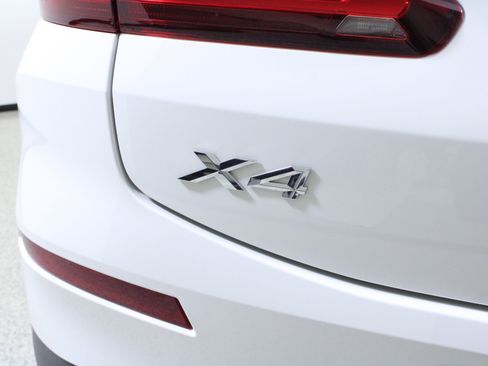 Used 2023 BMW X4 xDrive30i w/ Parking Assistance Package image 8