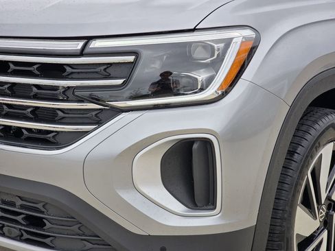 New 2026 Volkswagen Atlas SE FWD image 7