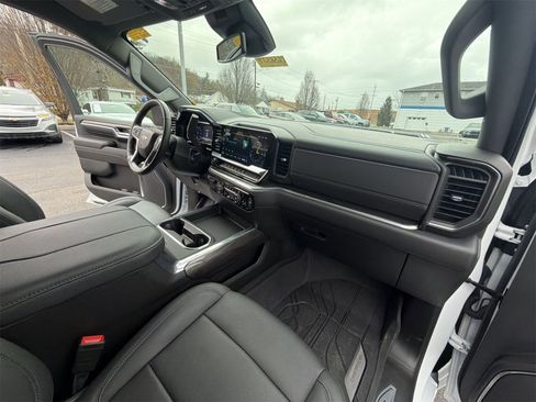 Used 2024 Chevrolet Silverado 3500 LTZ w/ LTZ Plus Package image 28