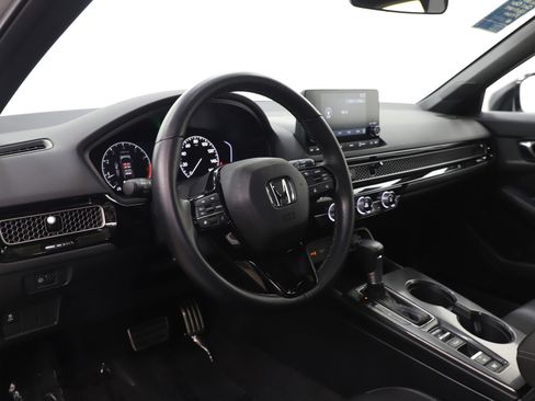 Used 2025 Honda Civic Sport image 16