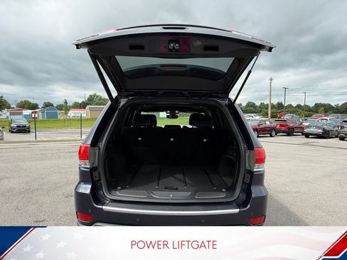 Used 2017 Jeep Grand Cherokee Limited AWD/4WD image 8