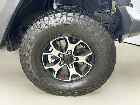 Used 2022 Jeep Wrangler Unlimited Sport image 10