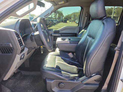 Used 2018 Ford F150 XLT image 19