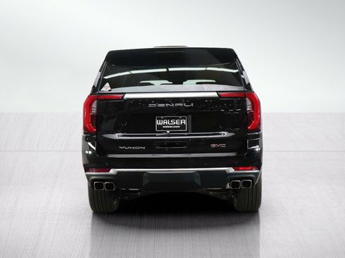 Used 2025 GMC Yukon XL Denali w/ Denali Reserve Package AWD/4WD image 4