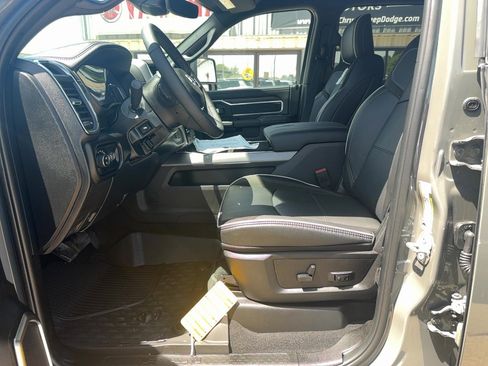 New 2026 RAM 2500 Laramie w/ Night Edition AWD/4WD image 16