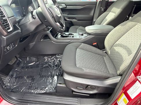 Certified 2025 Ford Ranger XLT w/ Equipment Group 301A High image 9