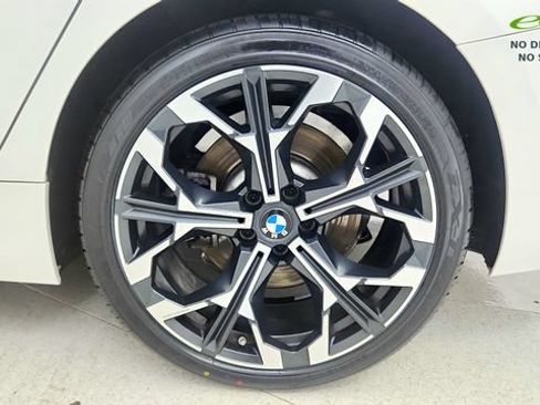 Used 2025 BMW 330i Sedan RWD image 69