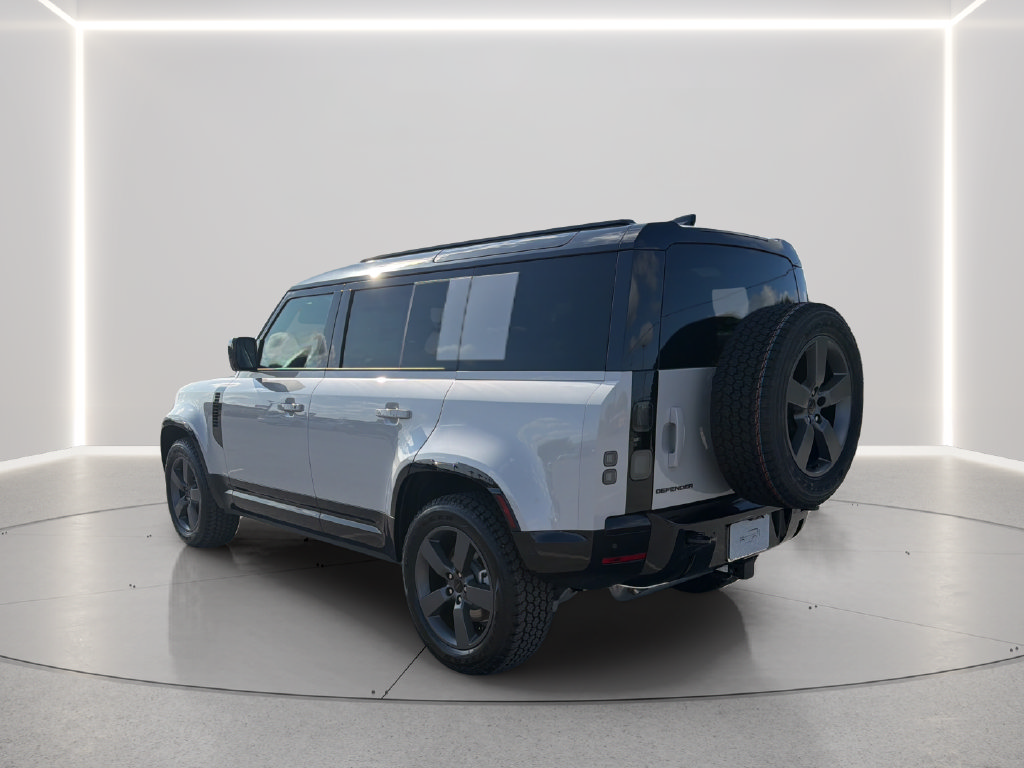 New 2026 Land Rover Defender 110 X-Dynamic SE AWD/4WD image 15