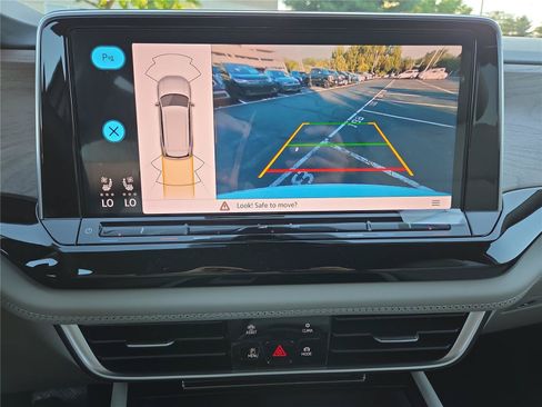 New 2026 Volkswagen Atlas SE FWD image 19