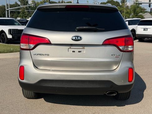 Used 2014 Kia Sorento EX w/ EX V6 Touring Package AWD/4WD image 4