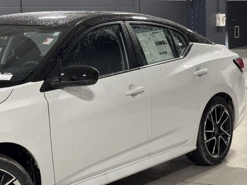 New 2025 Nissan Sentra SR image 34