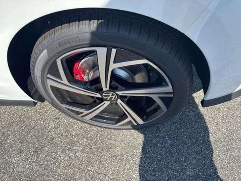 New 2025 Volkswagen GTI SE image 9
