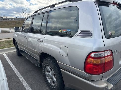 Used 1999 Toyota Land Cruiser image 3