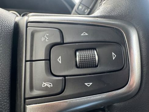 Used 2022 Chevrolet Silverado 1500 LTZ image 8