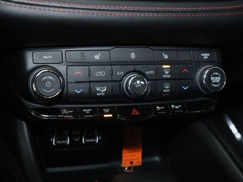 Used 2025 Dodge Durango GT image 26