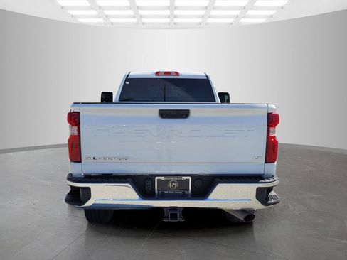 Used 2024 Chevrolet Silverado 2500 LT AWD/4WD image 5