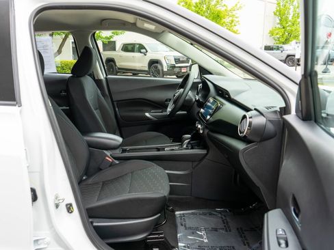 Used 2023 Nissan Kicks SV FWD image 10
