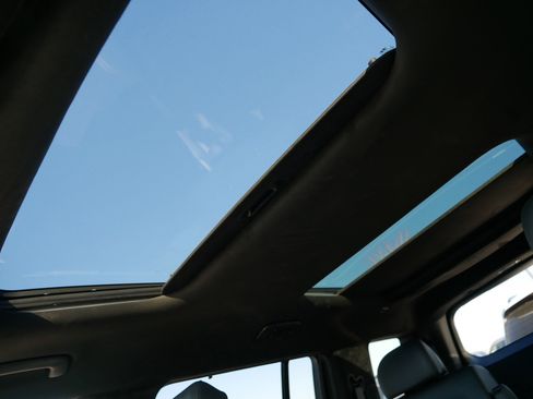 Used 2025 Hyundai Santa Fe Calligraphy image 32