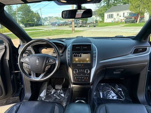Used 2017 Lincoln MKC Premiere AWD/4WD image 9