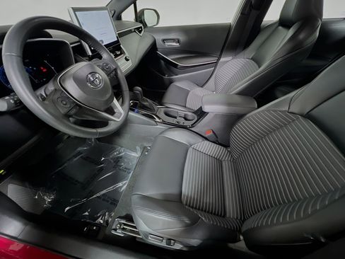 Used 2025 Toyota Corolla XSE image 15