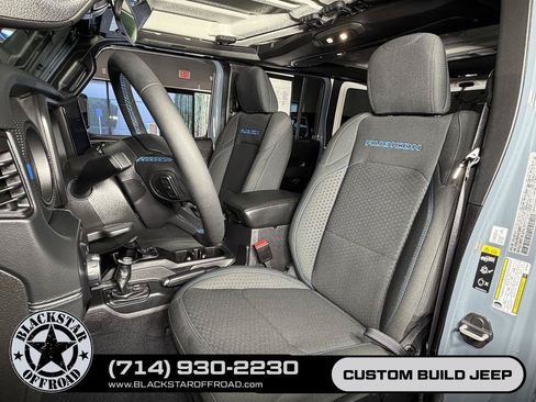 Used 2024 Jeep Wrangler Unlimited Rubicon 4xe w/ Capability Package AWD/4WD image 15