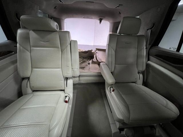 Certified 2024 Cadillac Escalade Sport Platinum w/ LPO, ONYX Package AWD/4WD image 18