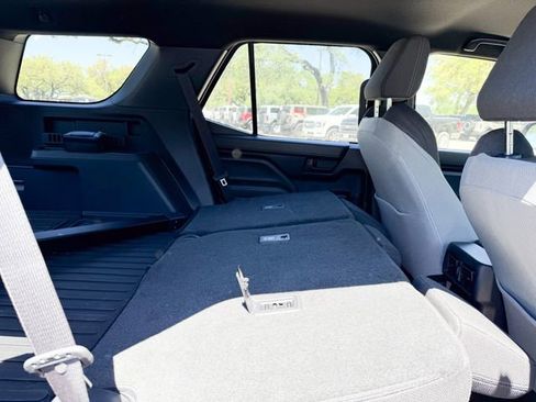 Used 2025 Toyota 4Runner TRD Off-Road image 21