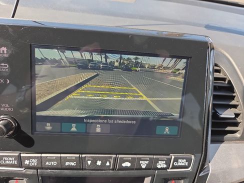 Used 2024 Honda Odyssey EX-L image 6