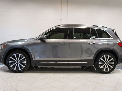 Used 2022 Mercedes-Benz GLB 250 4MATIC w/ Premium Package Lite image 34