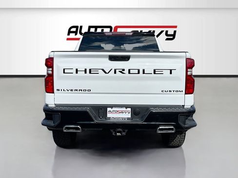 Used 2024 Chevrolet Silverado 1500 Custom Trail Boss w/ LPO, Dark Essentials Package image 6