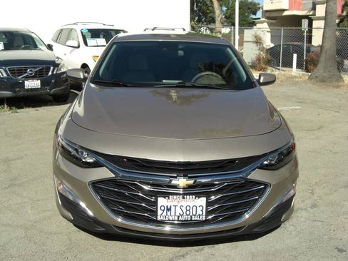 Used 2024 Chevrolet Malibu LS FWD image 2