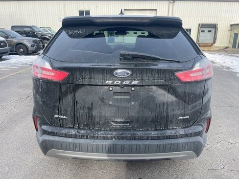 Used 2023 Ford Edge SEL image 7