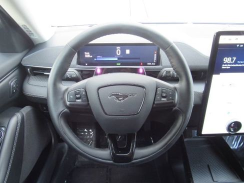 Used 2024 Ford Mustang Mach-E Select w/ Comfort Package Lite image 32