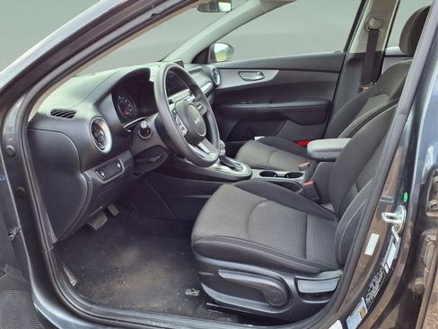Used 2023 Kia Forte LXS FWD image 18