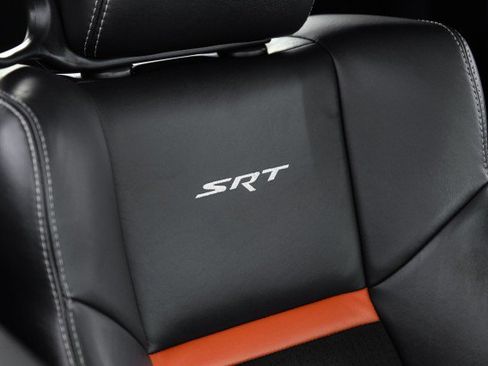 Used 2009 Dodge Challenger SRT8 w/ SRT Option Group II RWD image 31