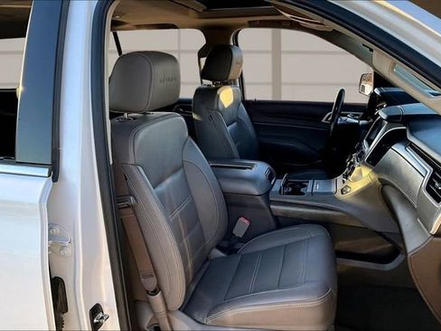 Used 2018 GMC Yukon Denali image 7