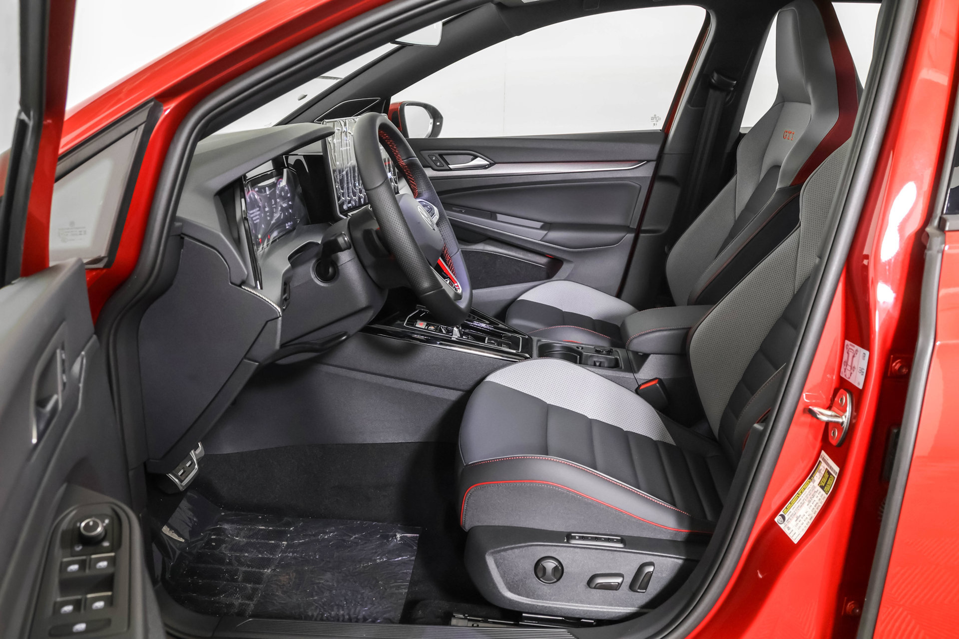 New 2026 Volkswagen GTI SE FWD image 5
