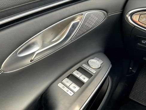 Used 2025 Genesis GV70 2.5T image 37