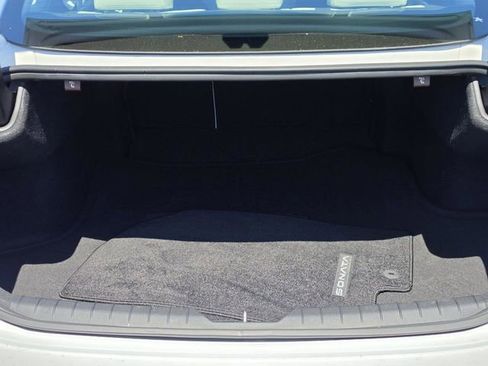 Used 2025 Hyundai Sonata Limited FWD image 18