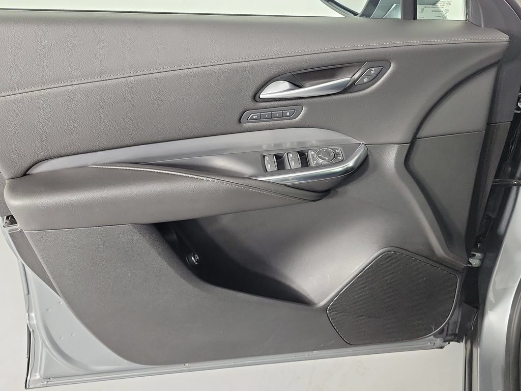 Certified 2025 Cadillac XT4 Premium Luxury FWD image 18