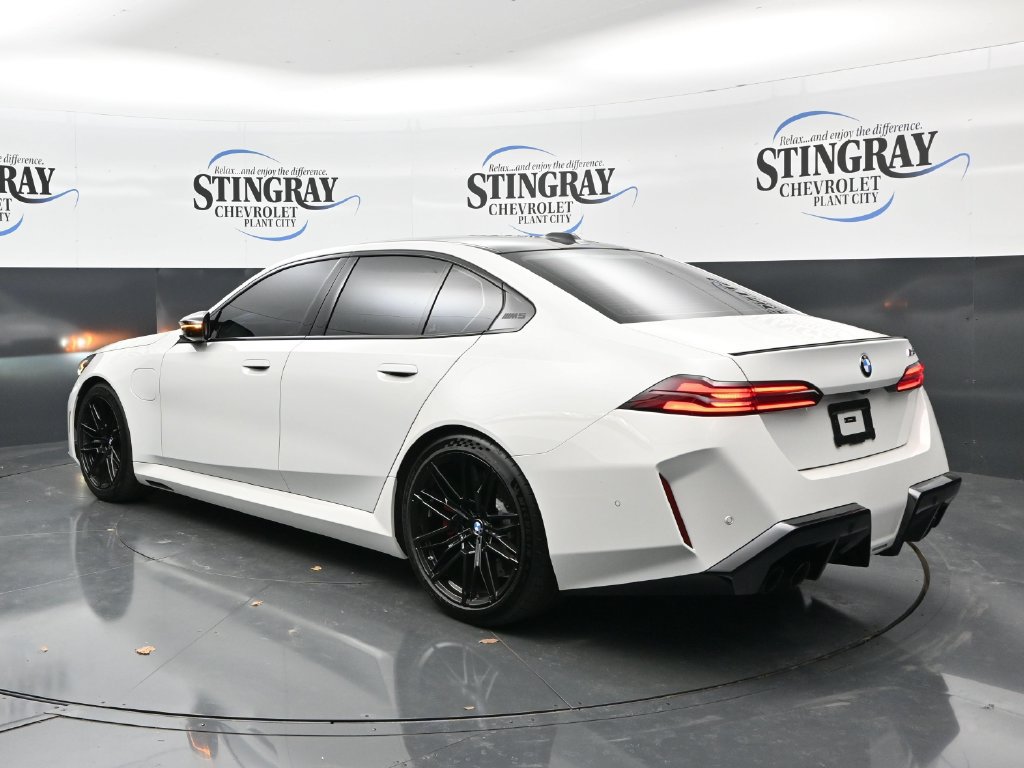 Used 2026 BMW M5 w/ Executive Package AWD/4WD image 5