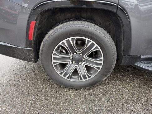 Used 2022 Jeep Wagoneer Series III image 38