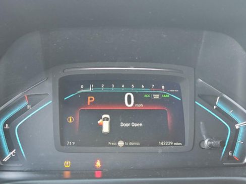 Used 2018 Honda Odyssey Elite image 5