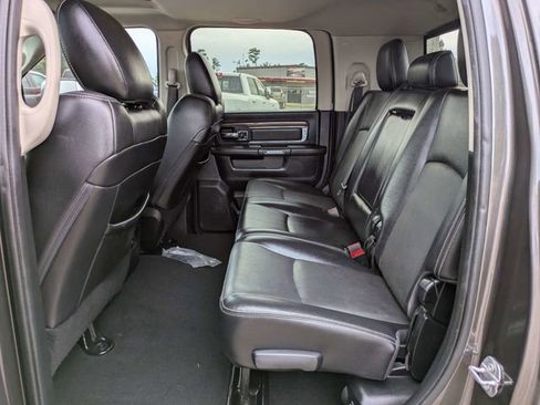 Used 2017 RAM 3500 Laramie w/ Convenience Group AWD/4WD image 14
