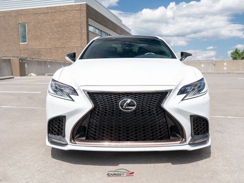 Used 2018 Lexus LS 500 F Sport w/ Accessory Package (Z1) AWD/4WD image 2