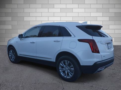 Used 2021 Cadillac XT5 Premium Luxury image 2
