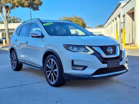 Used 2019 Nissan Rogue SL w/ Premium Package image 5